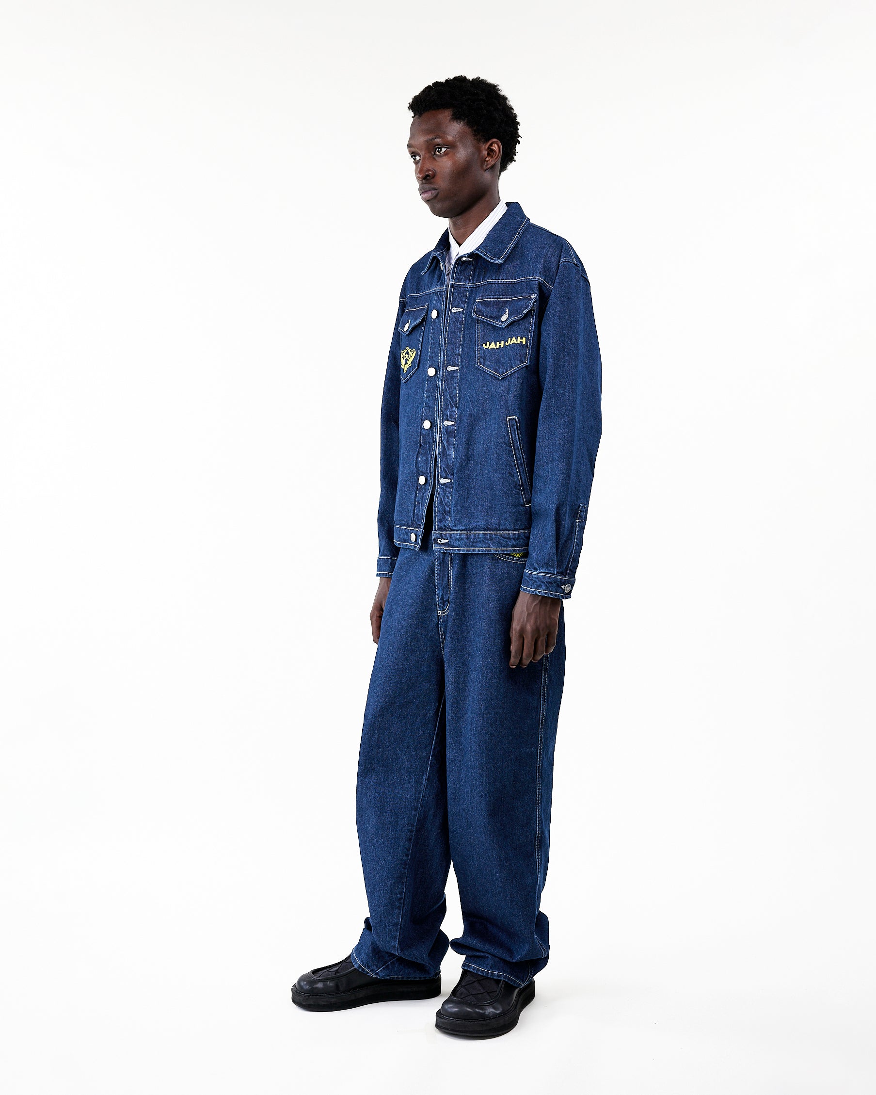 ⁠⁠DENIM JACKET