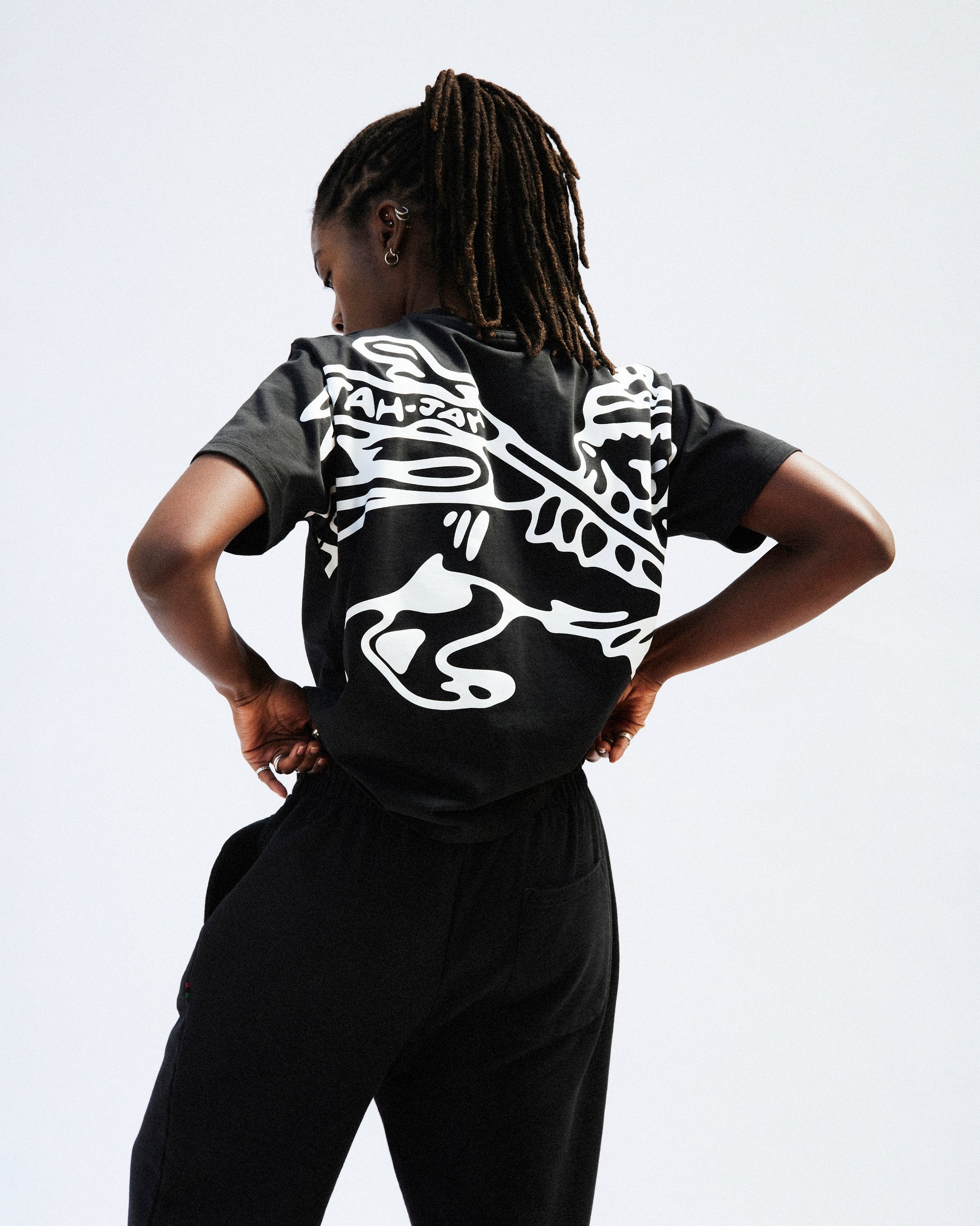 BLACK LION OF JUDAH T-SHIRT