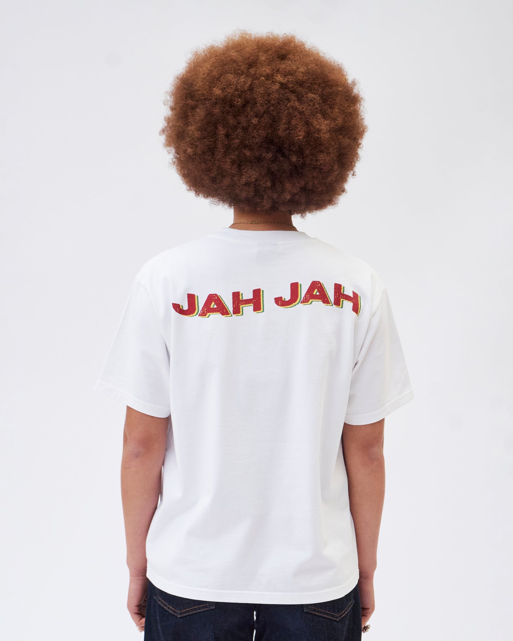 WHITE EMBROIDERED LOGO T-SHIRT