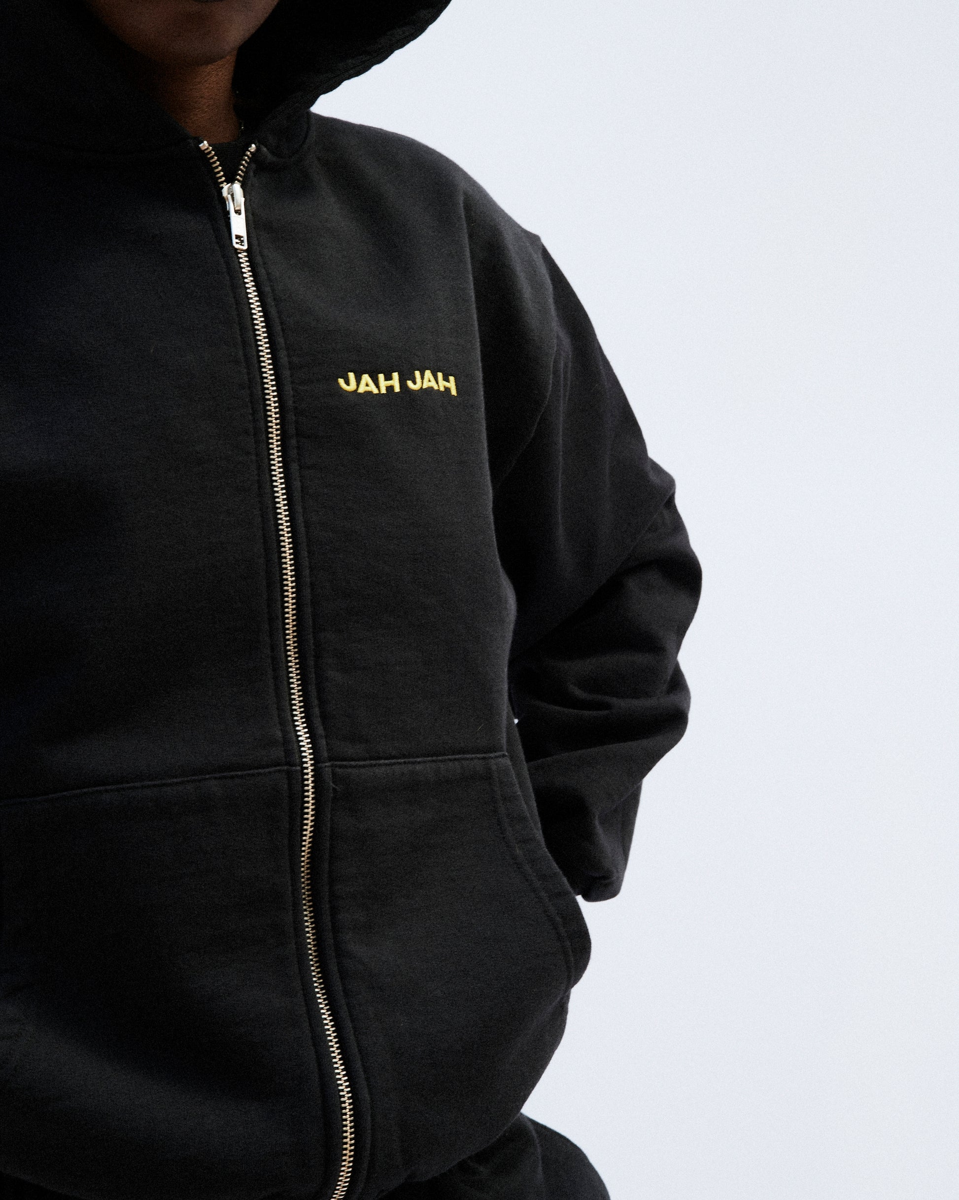 LOGO ZIP HOODIE